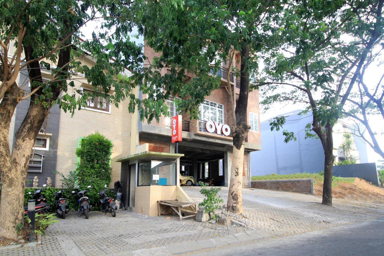 Oyo 204 Blessing Residence Surabaya Exteriör bild