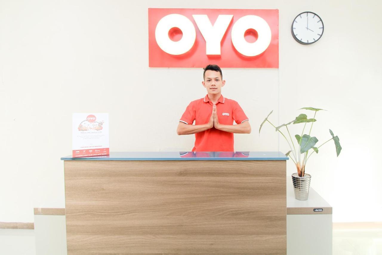 Oyo 204 Blessing Residence Surabaya Exteriör bild