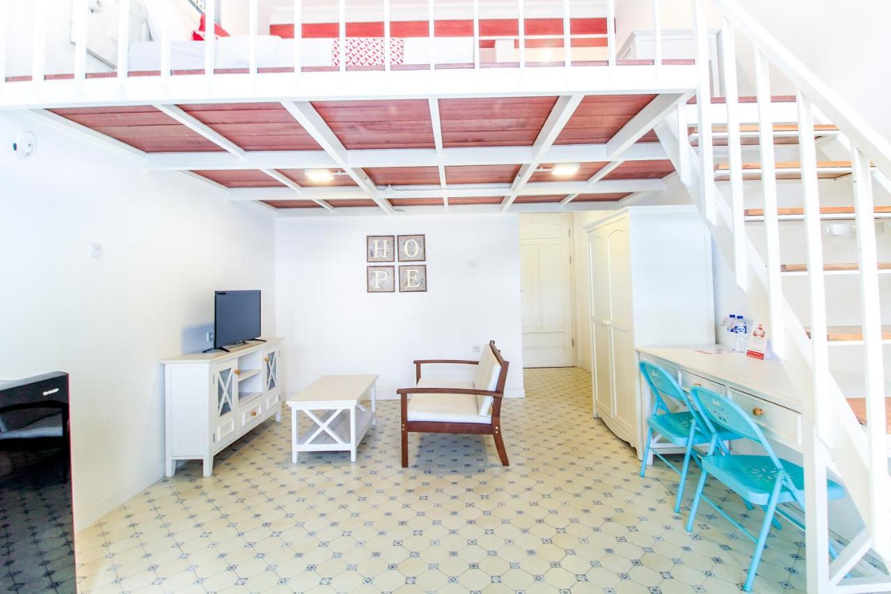 Oyo 204 Blessing Residence Surabaya Exteriör bild