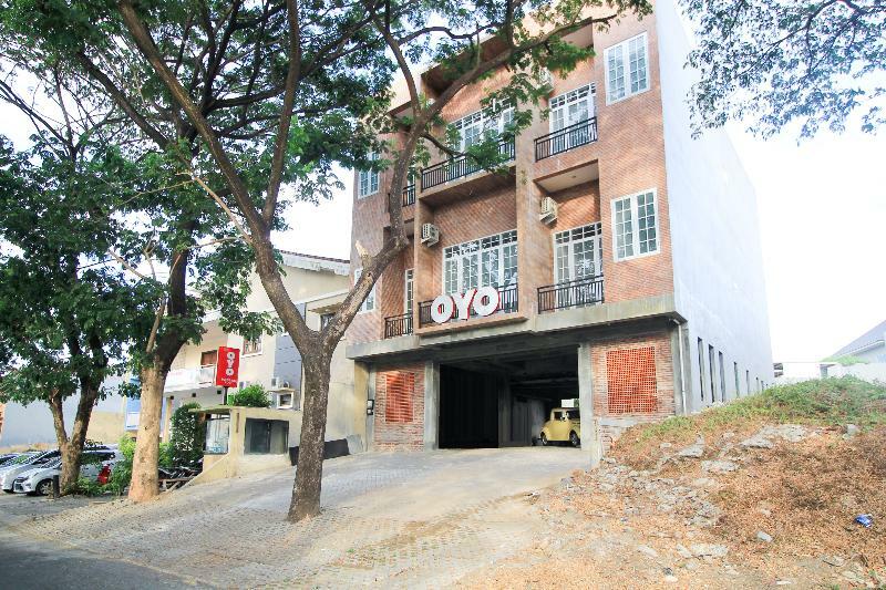 Oyo 204 Blessing Residence Surabaya Exteriör bild