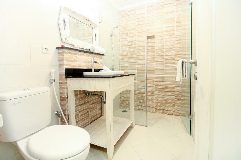 Oyo 204 Blessing Residence Surabaya Exteriör bild